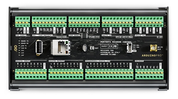 Arduino Portenta Machine Control board Arduino Portenta 機器控制電路板的圖片