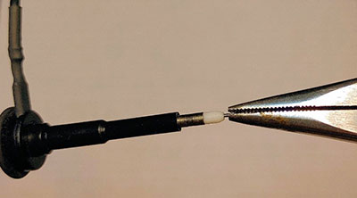 Removing the pin of the PP007-WR-1 probe
