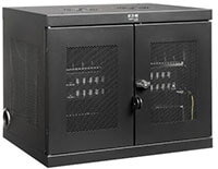 Tripp Lite by Eaton Industrial Locking Charging Station Tripp Lite by Eaton 工業用鎖定充電站的圖片