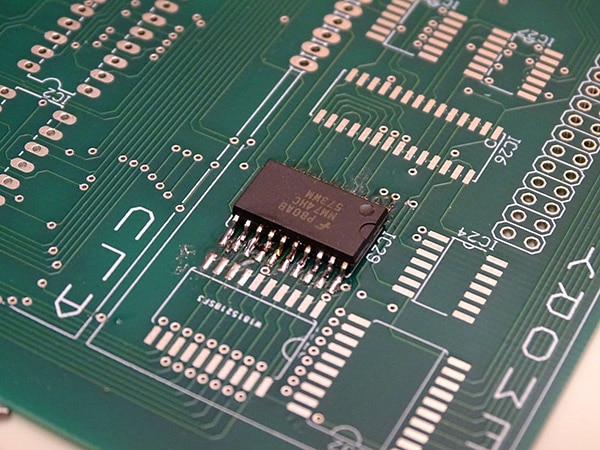 How to Solder Surface Mount Components Using Common Tools How to Solder Surface Mount Components Using Common Tools