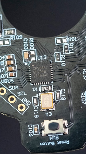 Belkin Stand Pro Teardown What Makes Auto-Tracking Work? Belkin Stand Pro Teardown What Makes Auto-Tracking Work?