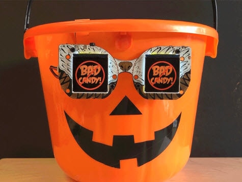 Candy Bucket GIF Player Eyes
