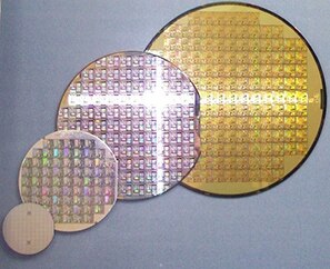 Image of comparison of 2-, 4-, 6-, and 8-inch wafers