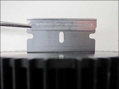 Image of checking heatsink flatness
