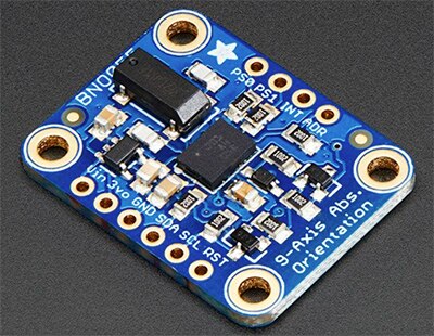 Adafruit 的 2472 BOB 上的 BNO055 传感器图片