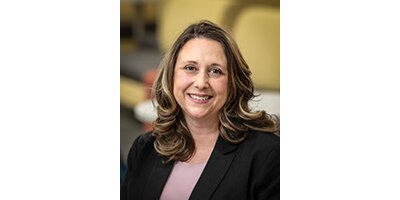 Image of DigiKey’s Janette Esala Earns Top 25 Women in Business Award from Prairie Business Magazine