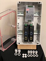 American Electrical 的以太网供电 (PoE) 供电器和交换机外壳图片