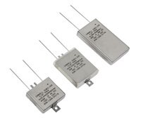 Cornell Dubilier Electronics 的 MLS 扁平封裝鋁質電容圖片
