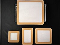 NKK Switches 適用於 SmartSwitch® 的防護聚氨酯防潑濺覆蓋片影像