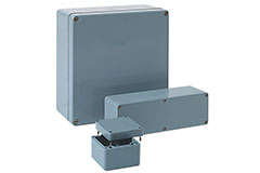 Image of Rose Bopla's Rose Fiberglass Watertight 02