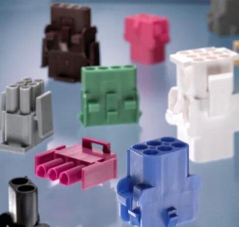 Universal MATE-N-LOK Wire-Applied Connectors
