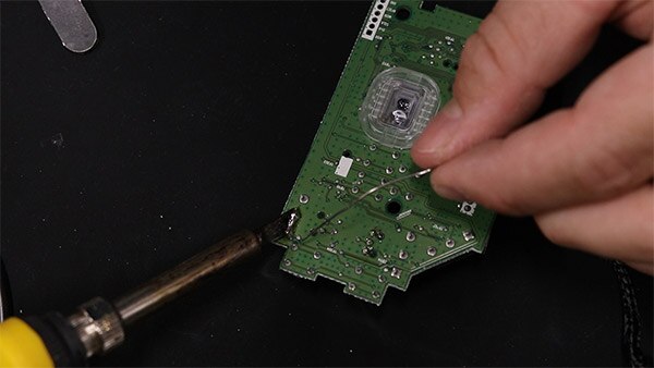 Fix or Toss? How to Know If Your Electronics Are Worth Fixing