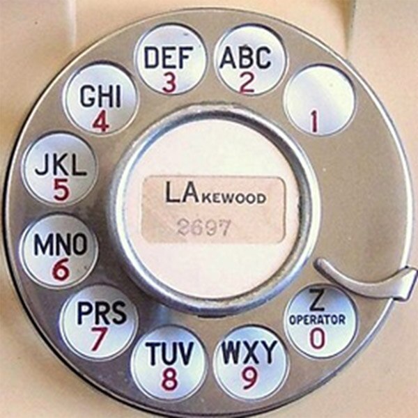 Cell Carriers: How the Communication Middlemen Work