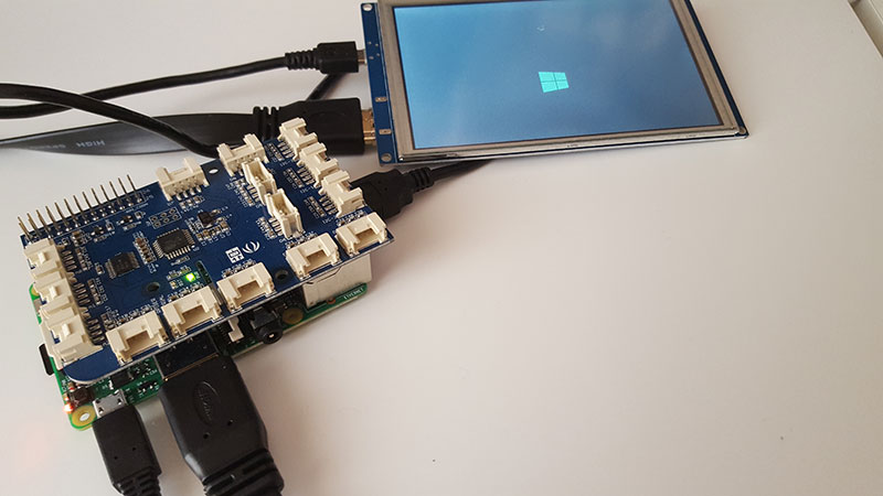 Hands on with the SeeedStudio Grove Starter Kit for IoT based on the Raspberry Pi